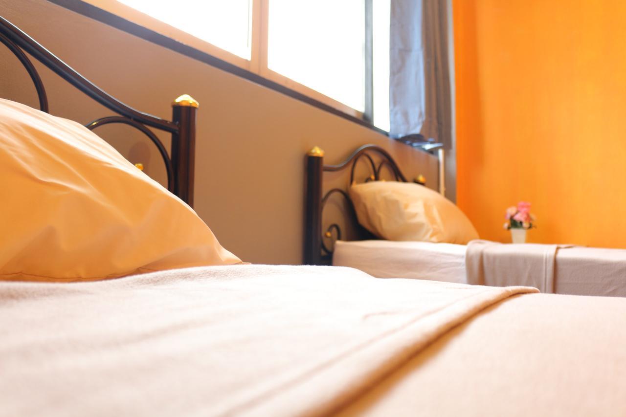 Ama Phuket Hostel Dış mekan fotoğraf